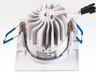 3W LED Einbau Spotleuchte weiß quadratisch Neutral Weiß / 4000-4500K 180lm 230VAC IP44 65Grad - ohne Verpackung mit kleinen Schönheitsfehlern — Bild 7
